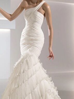 SAN PATRICK PRONOVIAS Edimburgo Wedding Dress